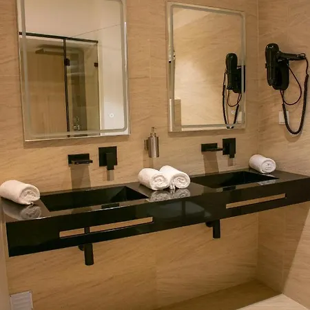 5ª Vigia Hotell Porto de Mós
