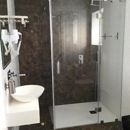 מלון 5ª Vigia *