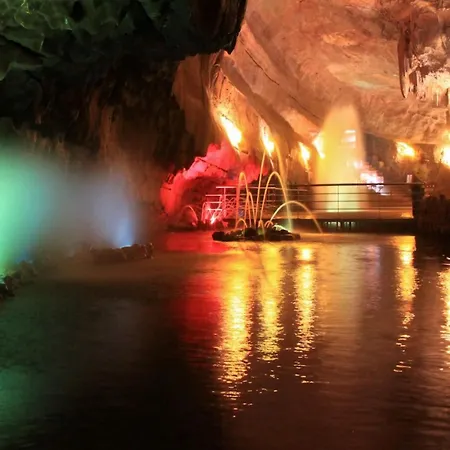 מלון 5ª Vigia *